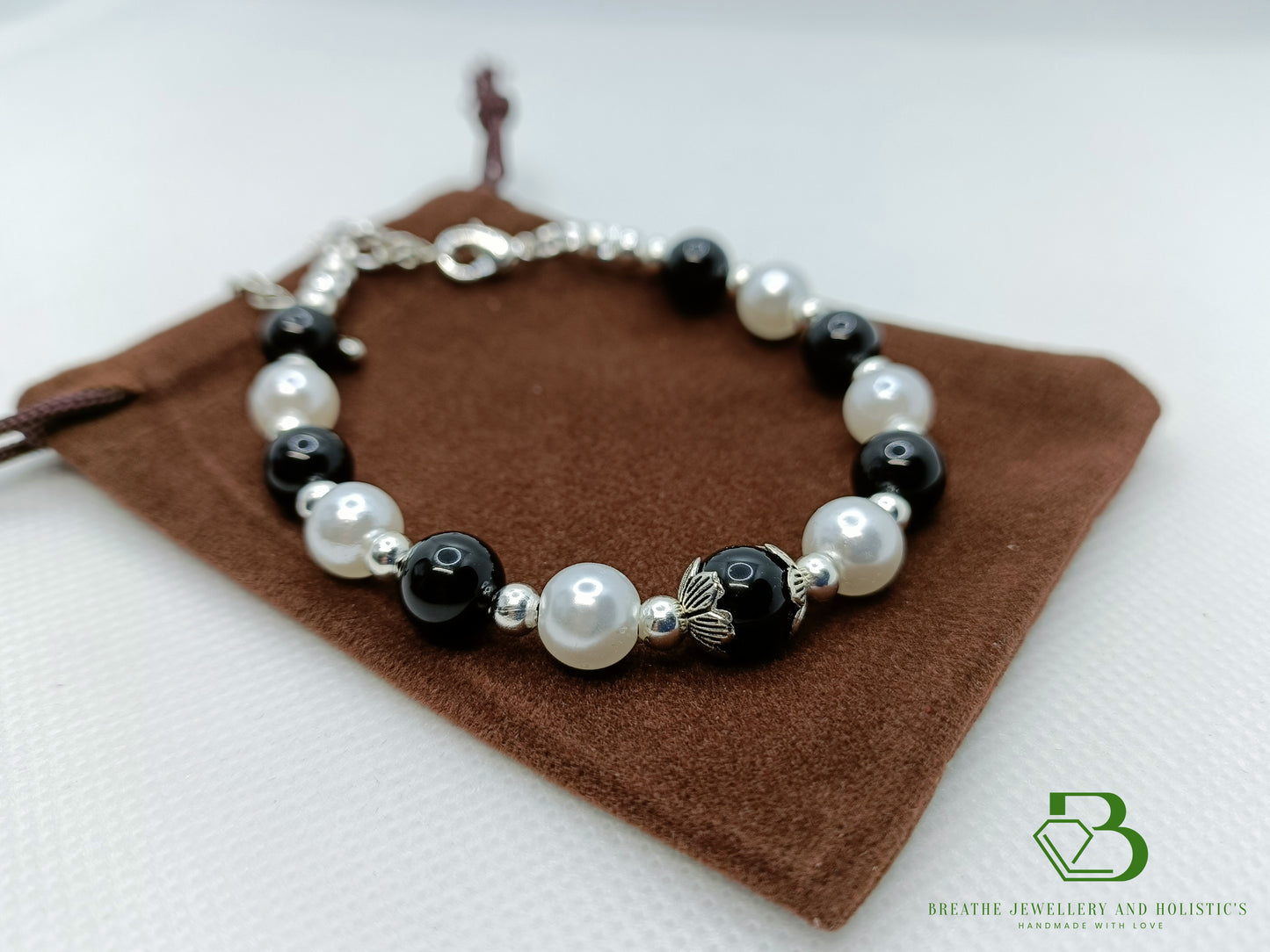 Pearl and Black Agate Force Gemstone Bracelet