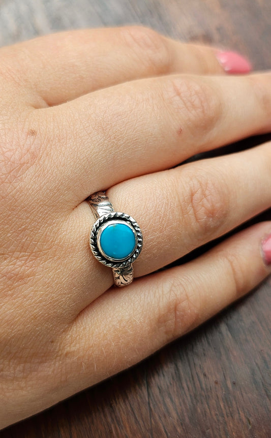 Sterling Silver Bandits Mine Ring with rope detail on Floral Ring Band 
